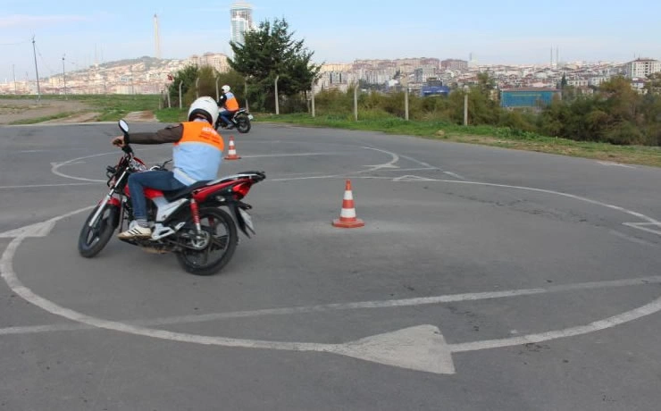 A1 Manuel Vites Motor Ehliyeti
